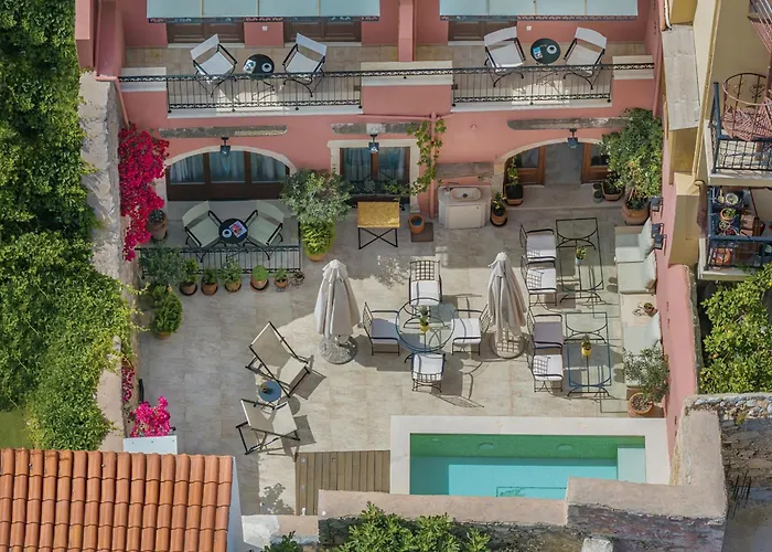 Phaedra Suites (Adults Only)