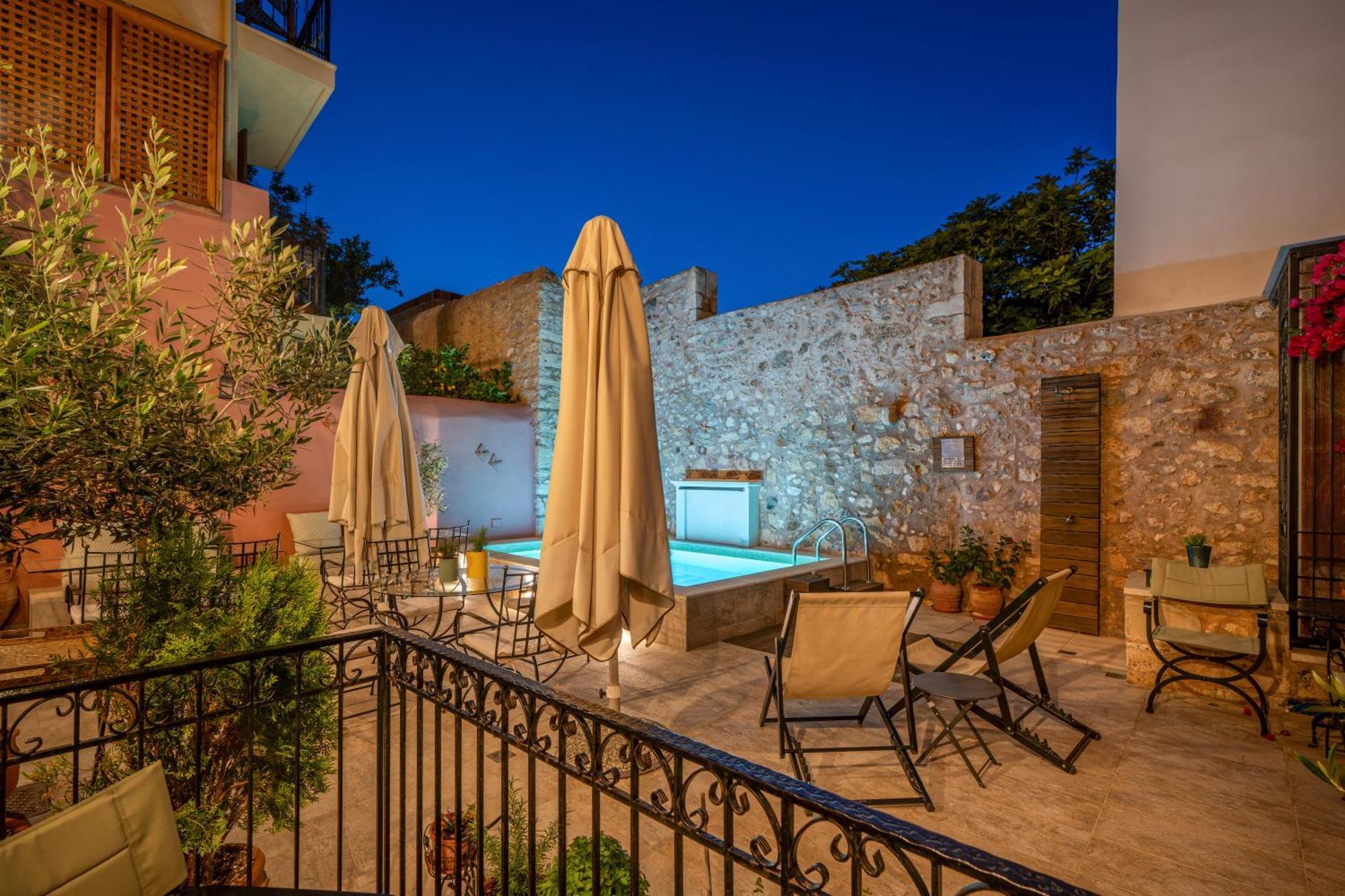Phaedra (adults Only) 3*
